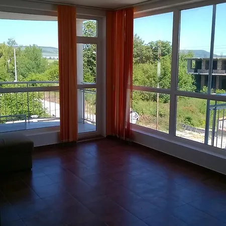 Villa Zhuravi Villas